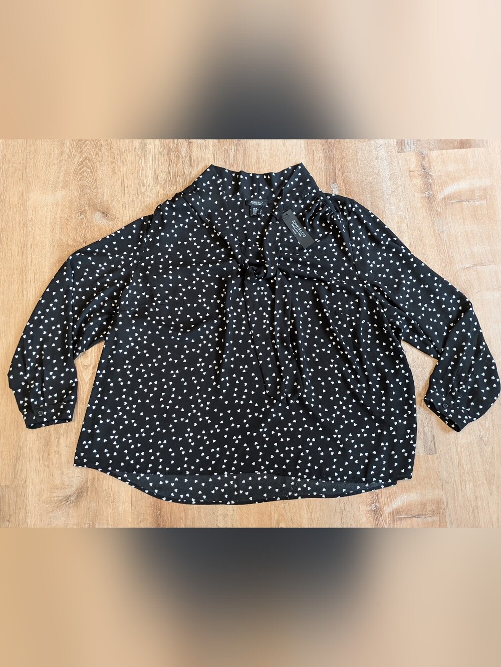 Jones Newyork Black Heart Print Tie-Neck Blouse